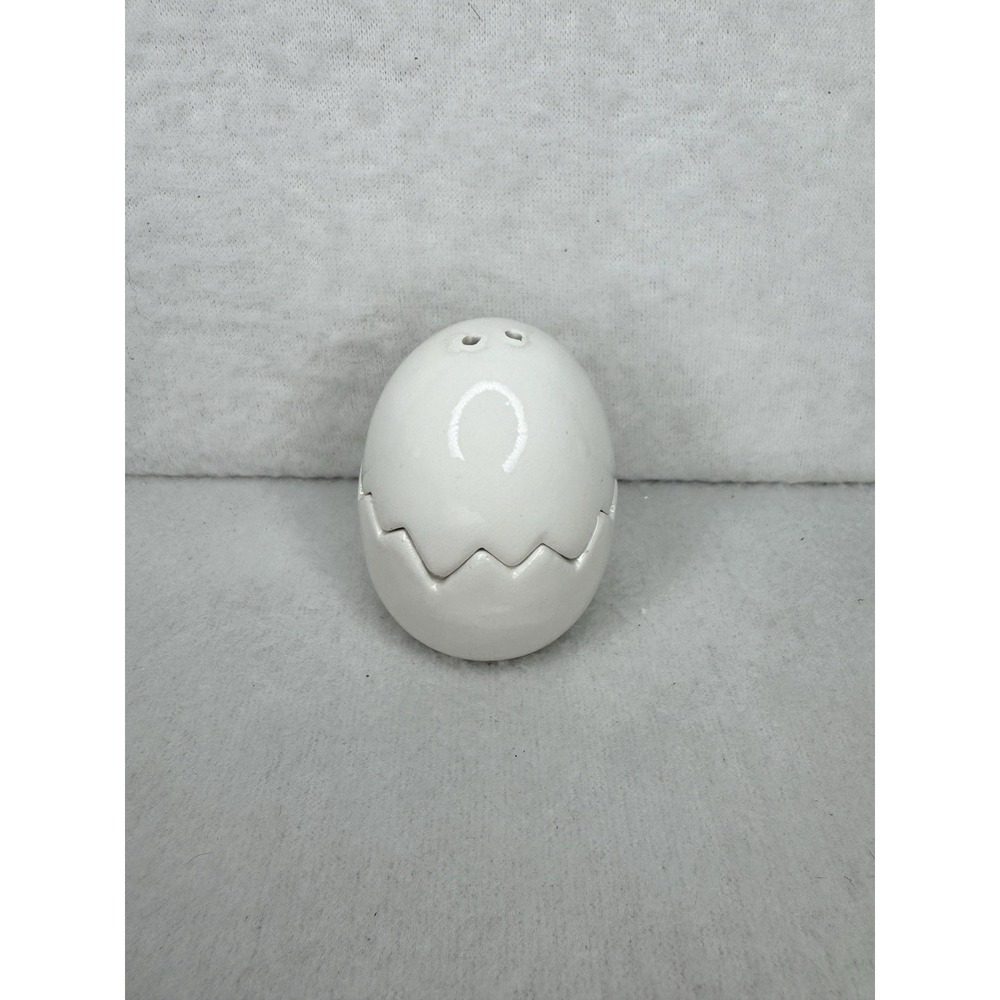 Vintage Ceramic Egg Salt Pepper Shakers White Cracked Shell Japan
